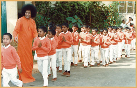 Image result for images of Sathya Sai Baba with teachers and students